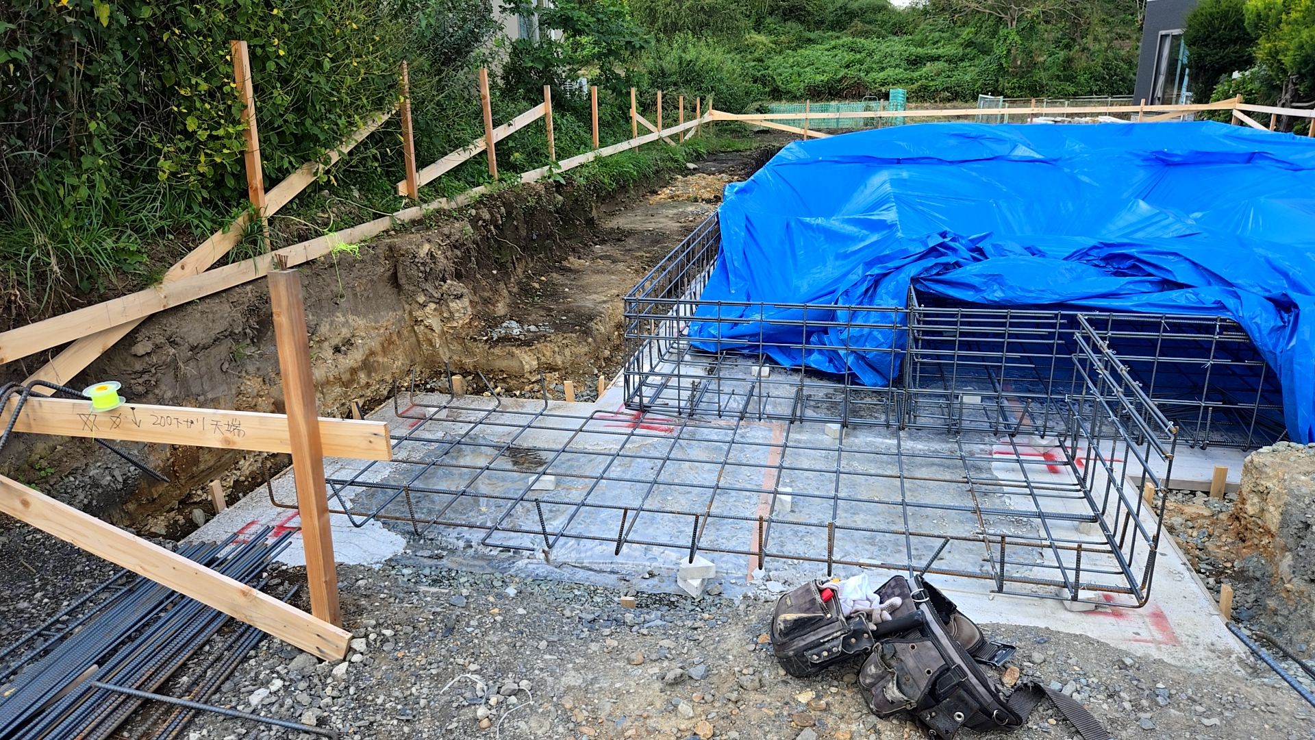 ケガや事故のないよう、安全対策には十分に注意し、確認しながら作業を進めています。