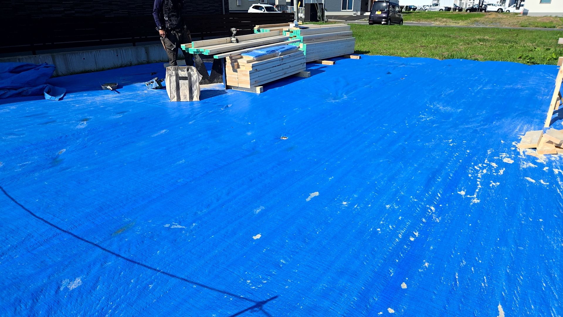 図面・仕様を確認し、プレカットを行っております。