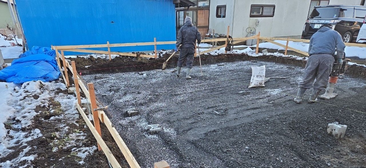 ランマ―で締め固めを行っている様子です。