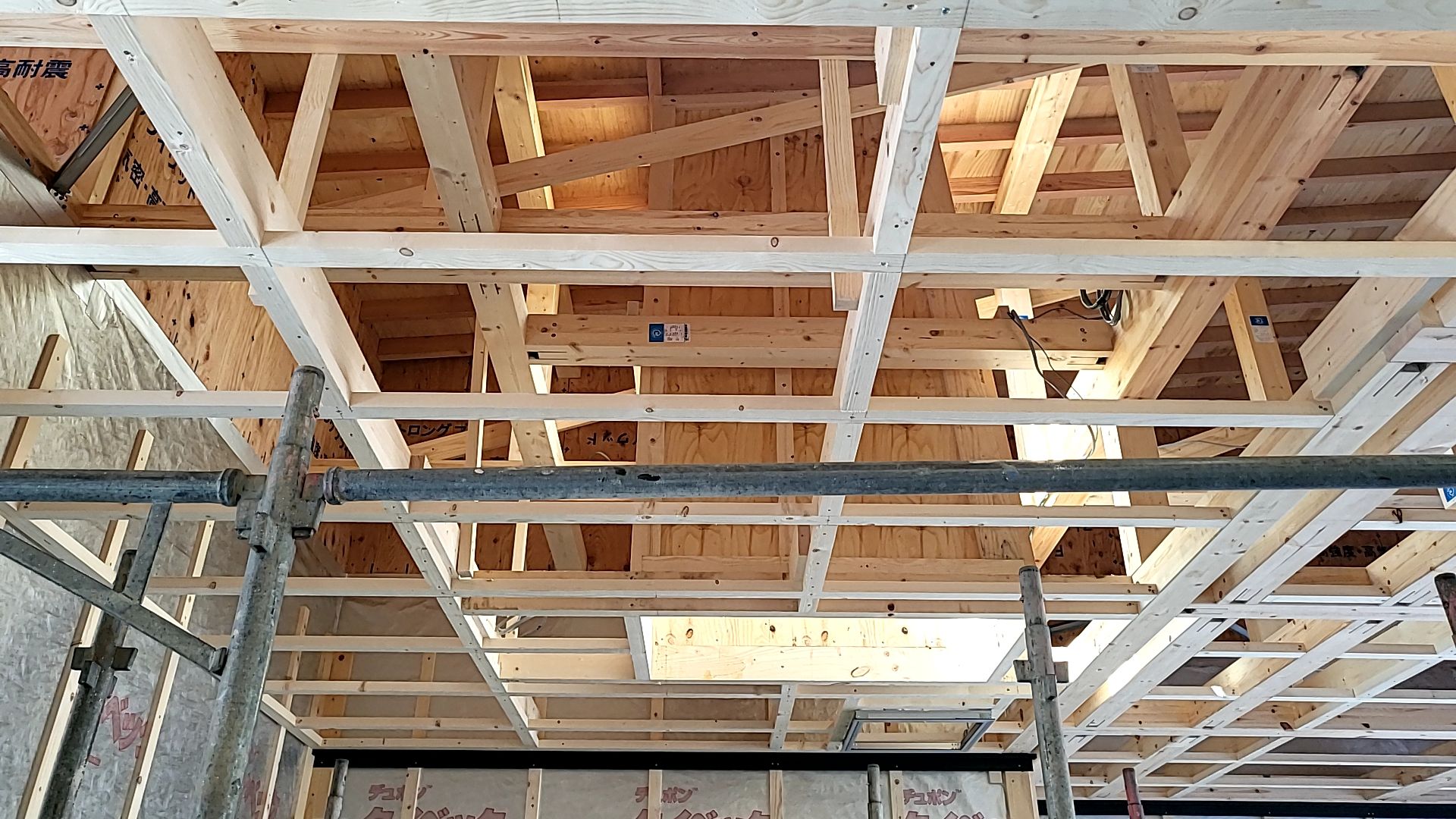 内部造作下地工事の様子です。