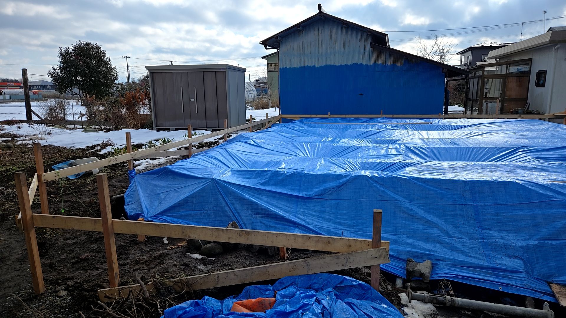 シート養生の様子です。