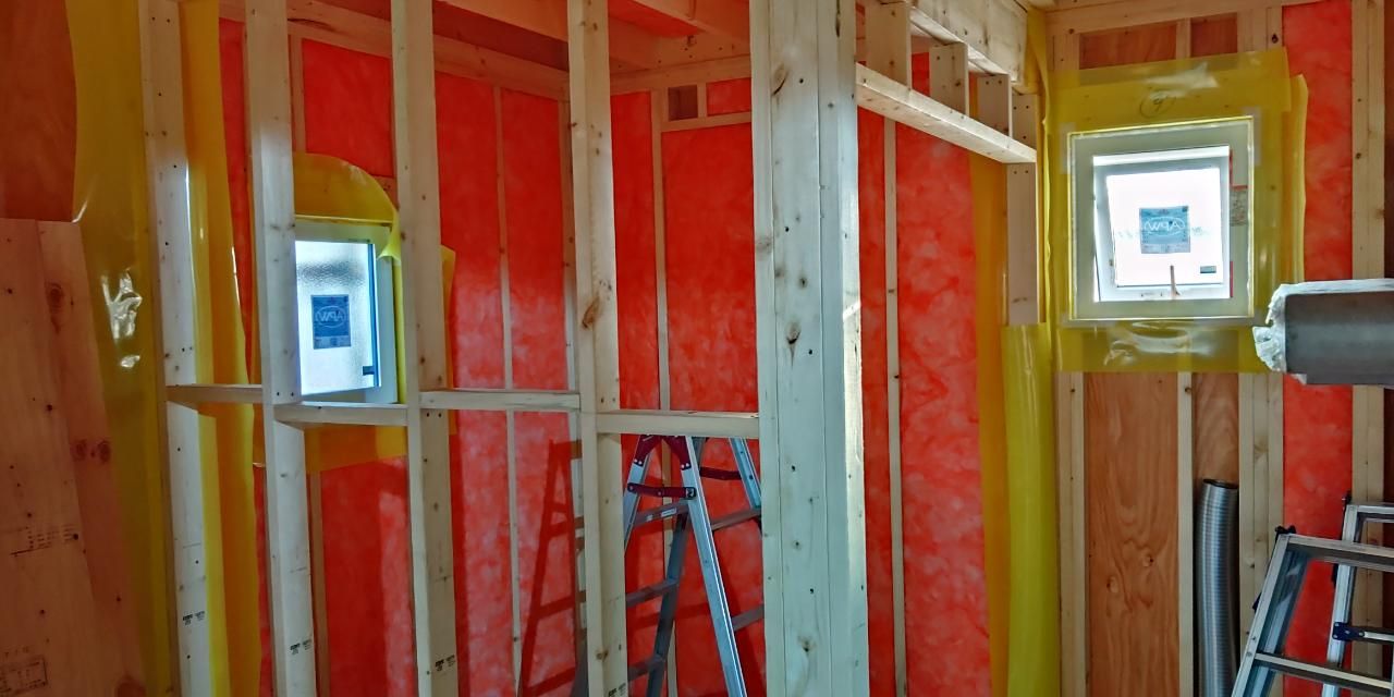 図面・仕様を確認し間違いのないよう丁寧に作業を進めております。