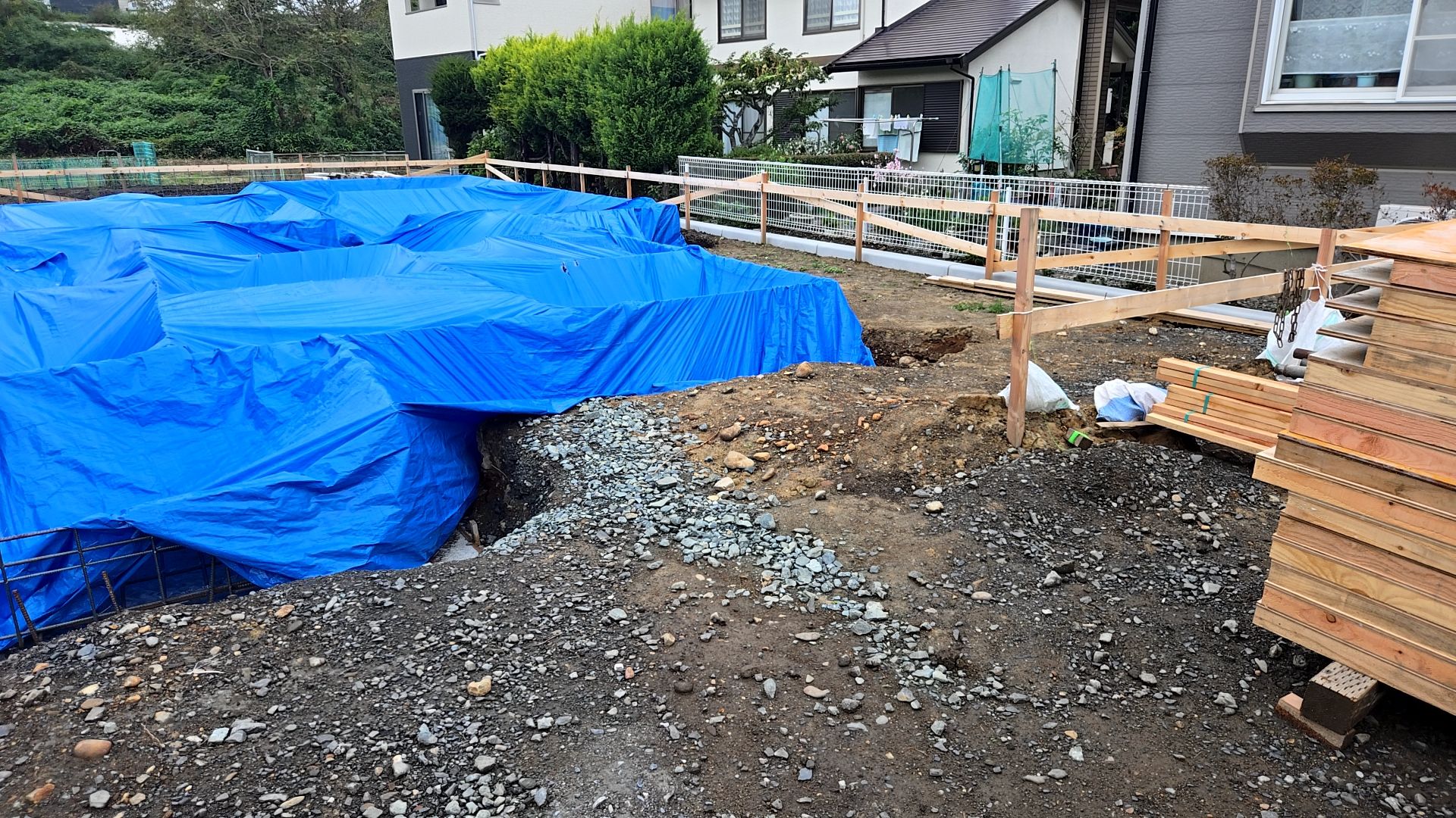 ガス業者との現場打ち合わせが行われました。