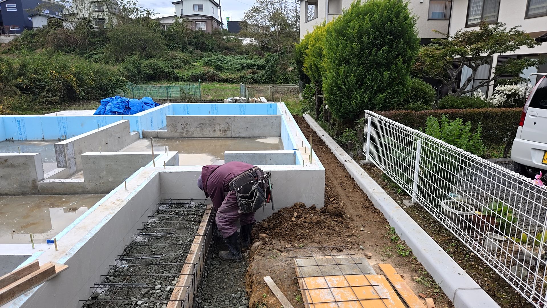 土間型枠を立てコンクリート打設に備えます。