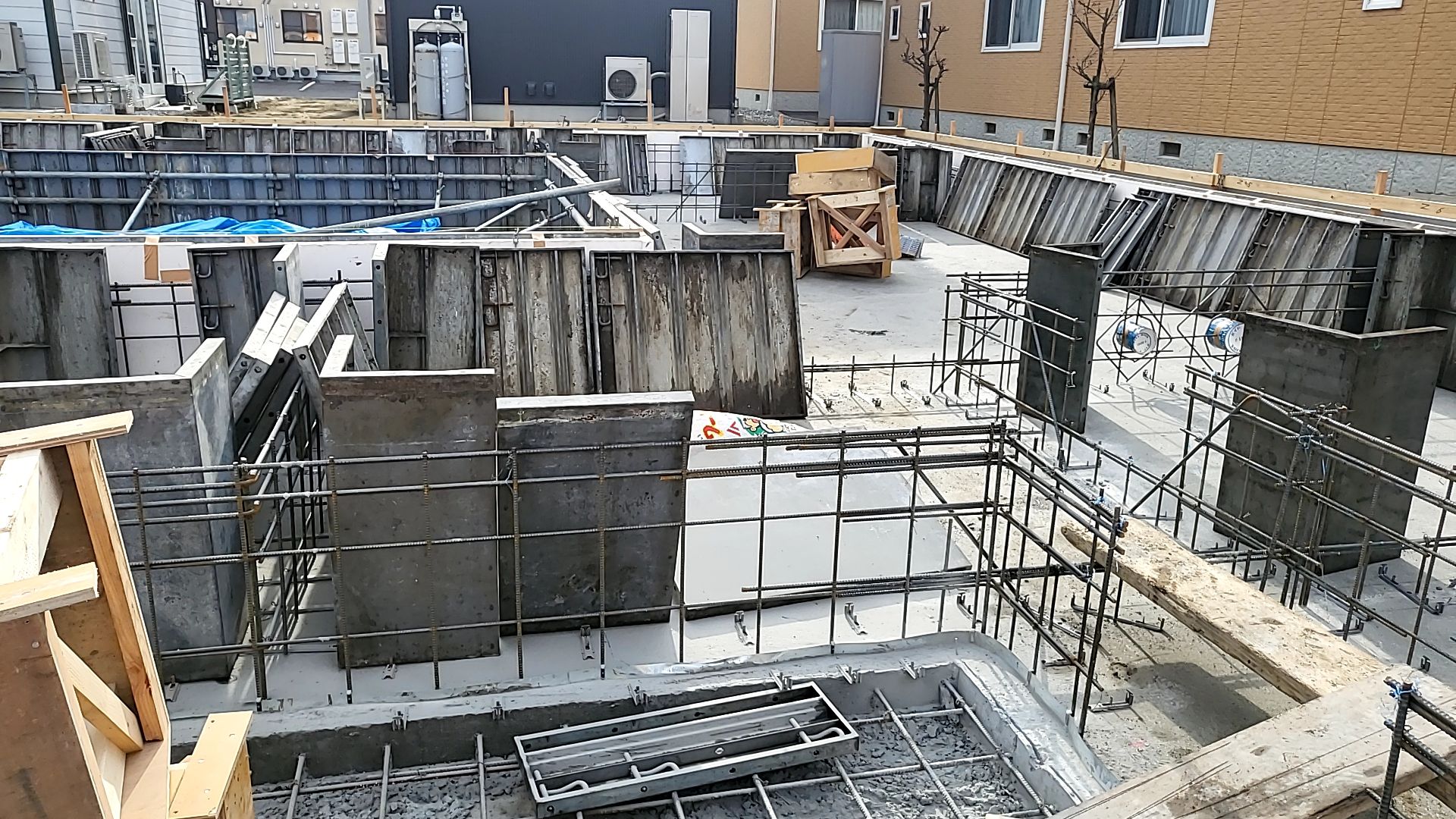 型枠組みの様子です。