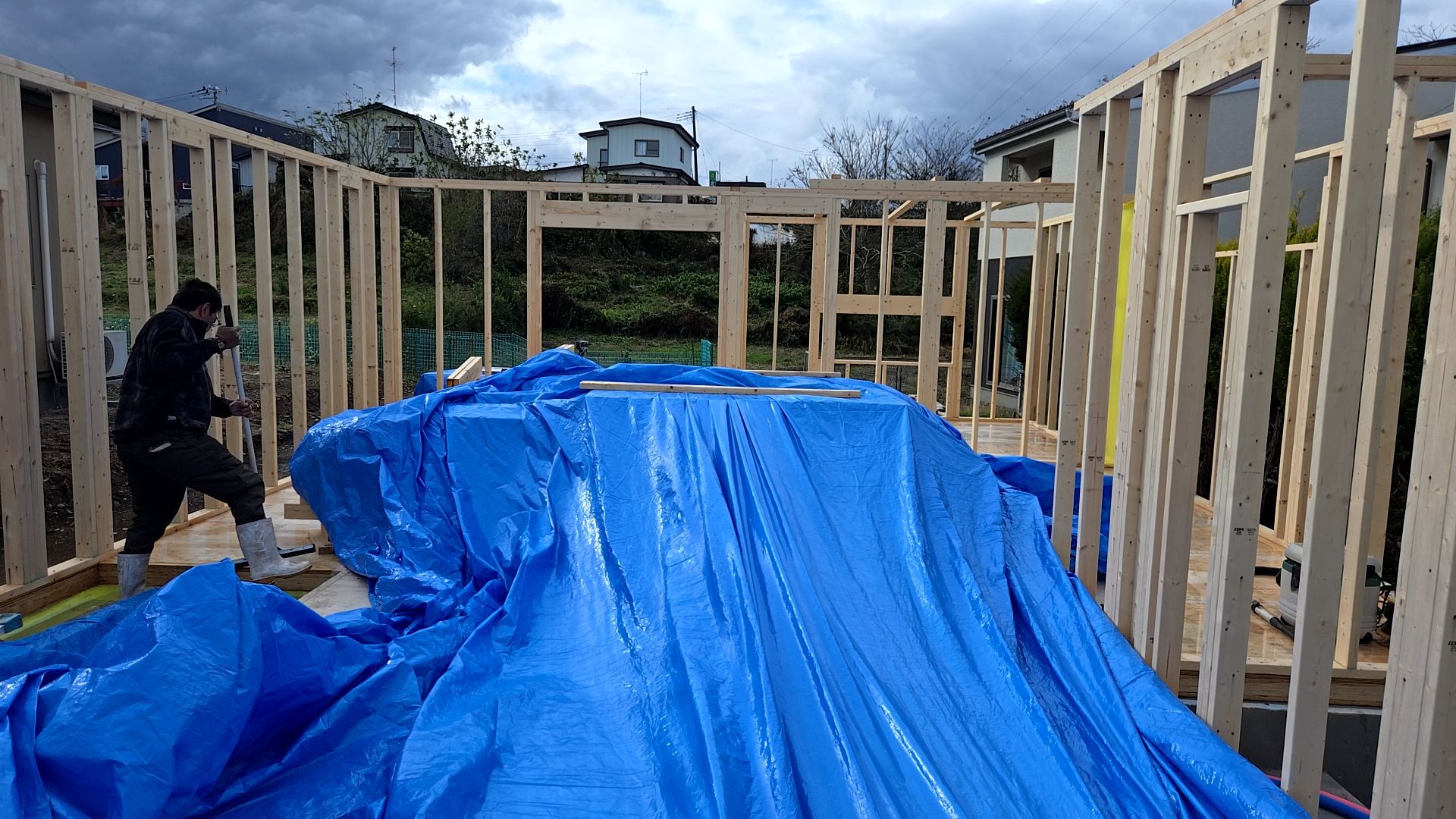 丁寧に作業をし、雨水の掻き出しが完了しました。