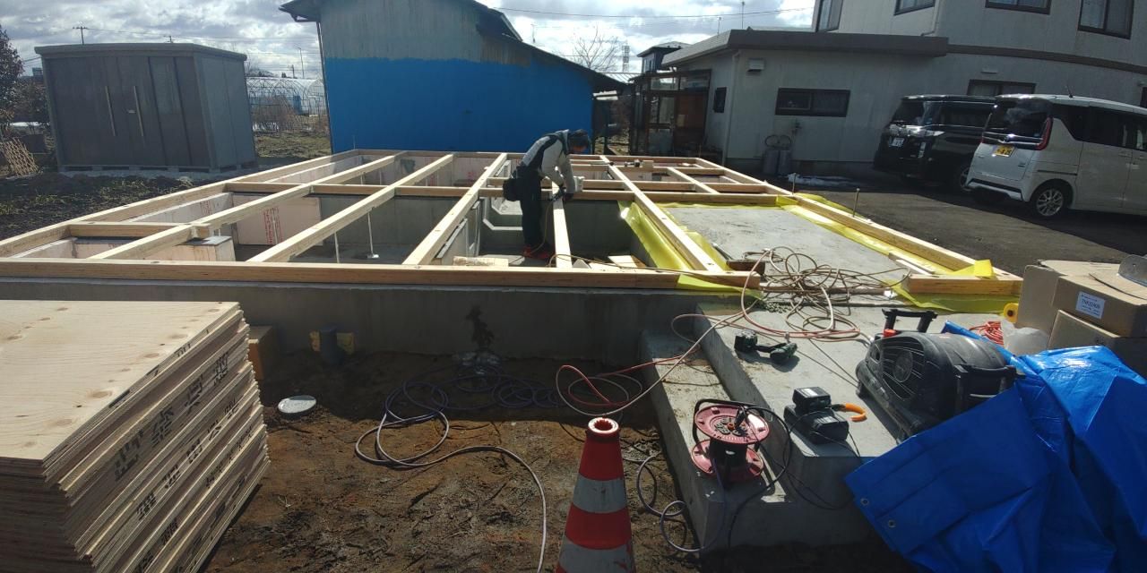 現場を汚さないように注意して施工していきます。