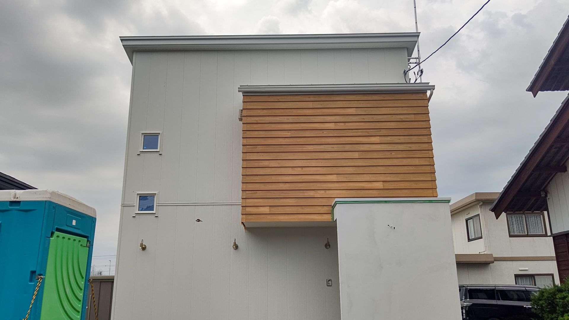 補修を進めています。