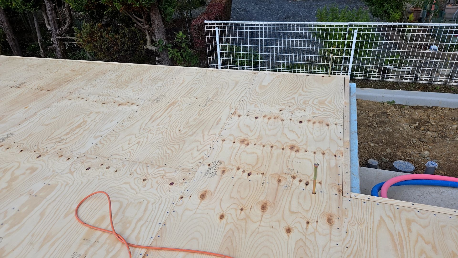 現場内は清掃や片付けをし、きれいにしておくよう気を配っています。