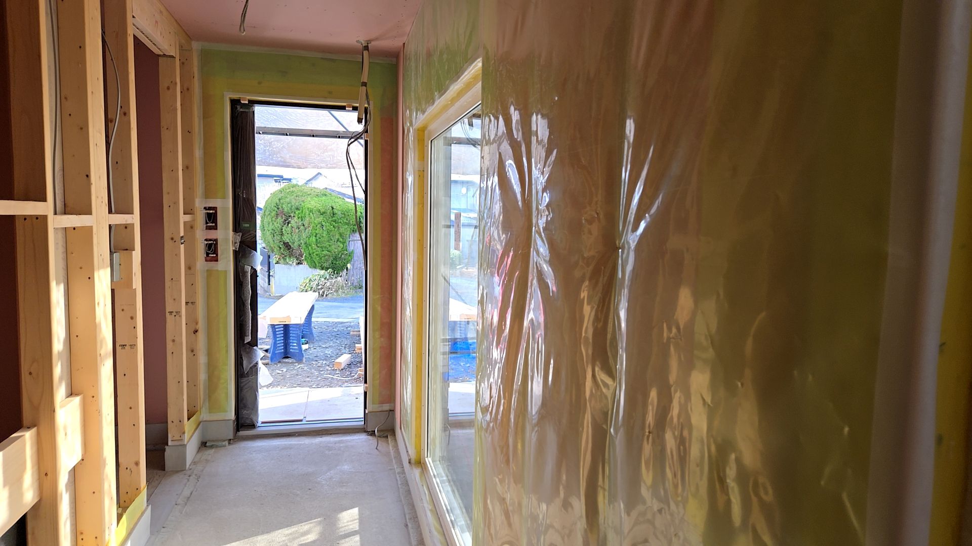 これより壁のボード貼りが行われていきます。