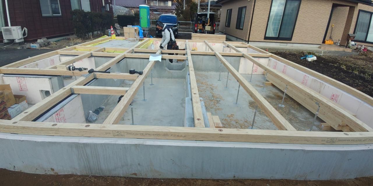 図面、仕様を確認しながら作業していきます。