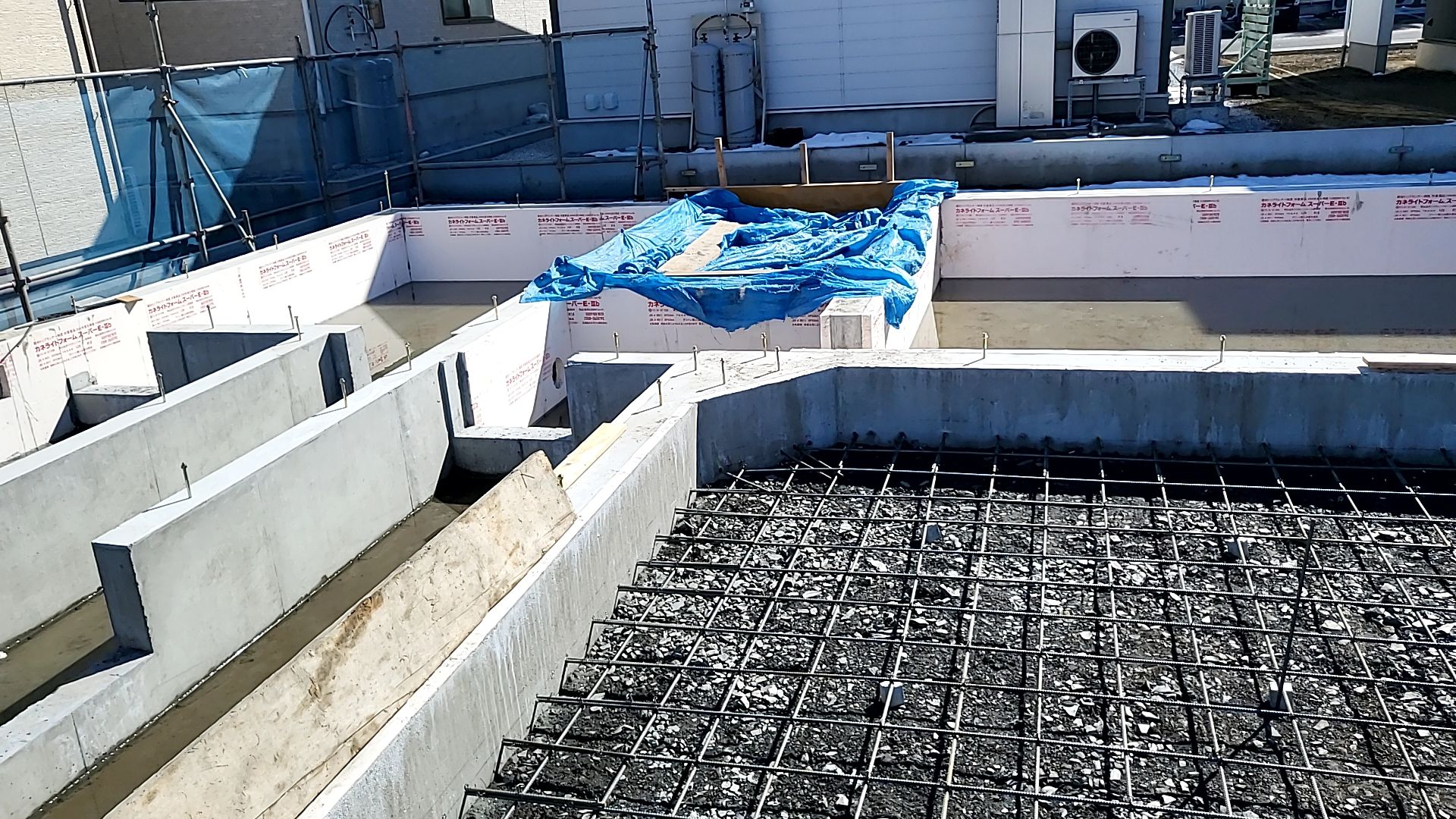 明日、コンクリート打設となります。