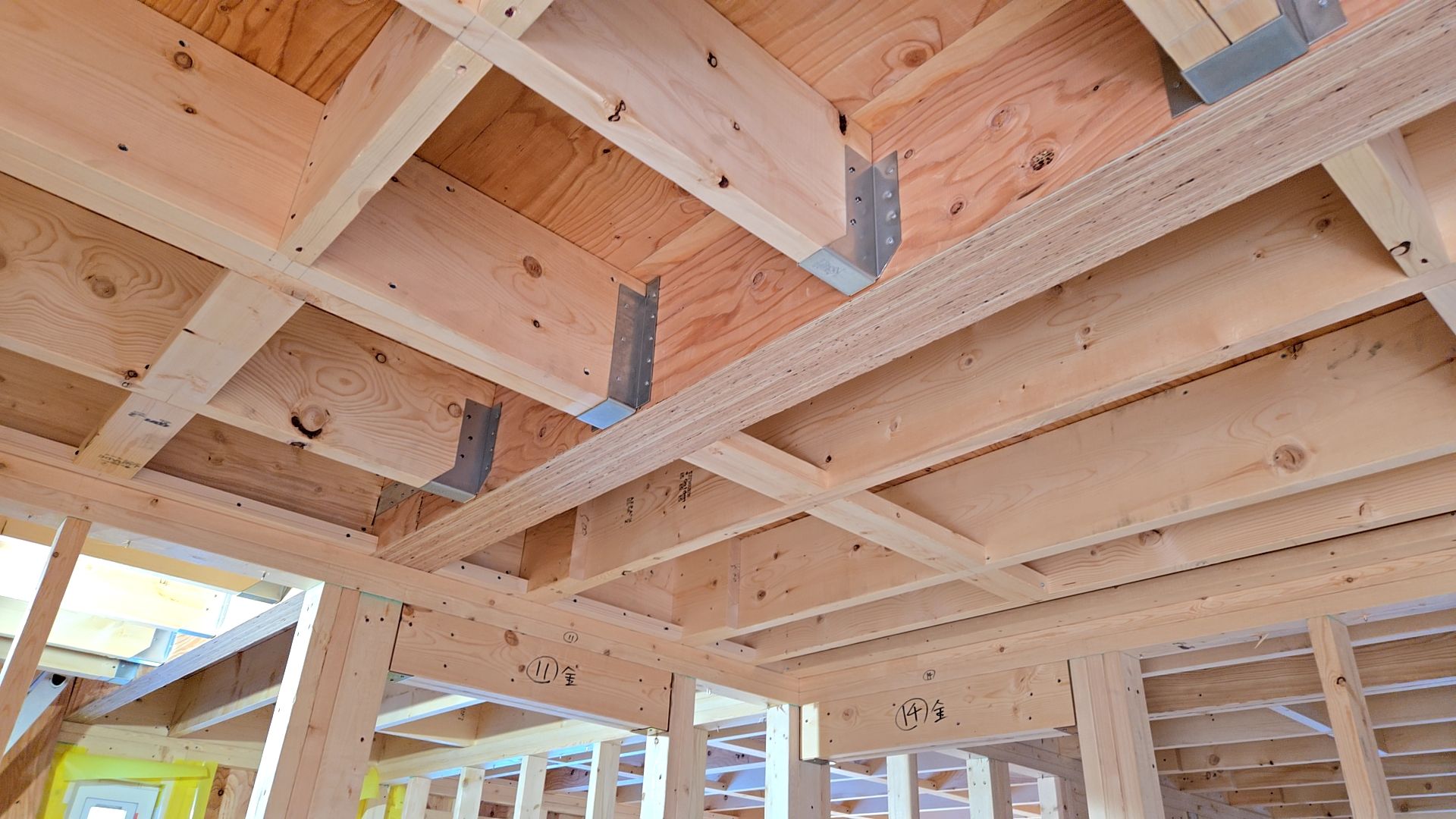 金物が取り付けられている様子です。